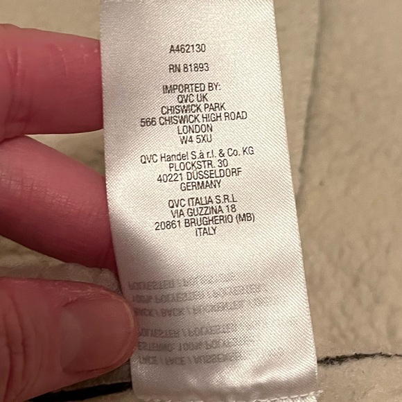 CALIA by Carrie Underwood Sherpa Vest - Picture 4 of 5